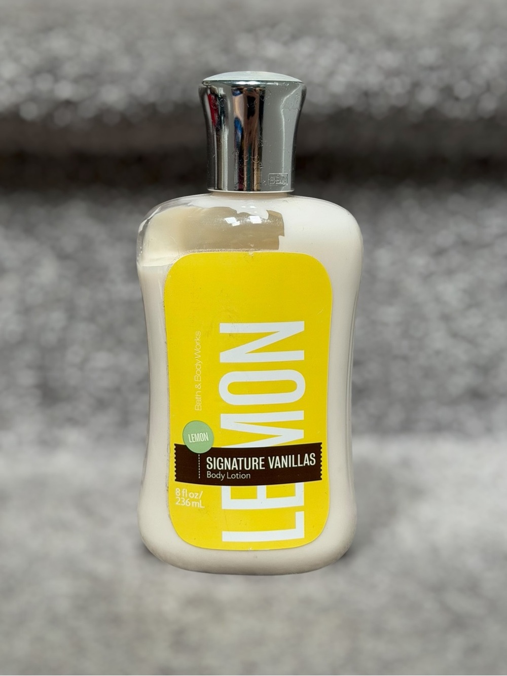 Discontinued Bath & Body Works Signature Vanillas Lemon Body Lotion 8 oz Vintage